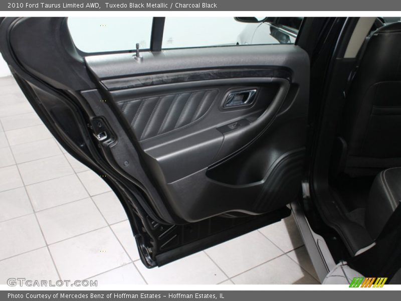 Tuxedo Black Metallic / Charcoal Black 2010 Ford Taurus Limited AWD
