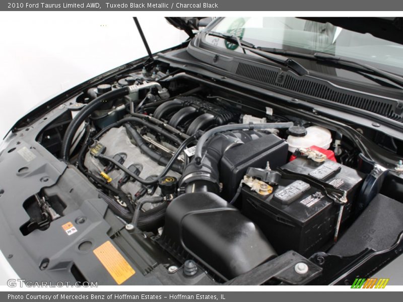 Tuxedo Black Metallic / Charcoal Black 2010 Ford Taurus Limited AWD
