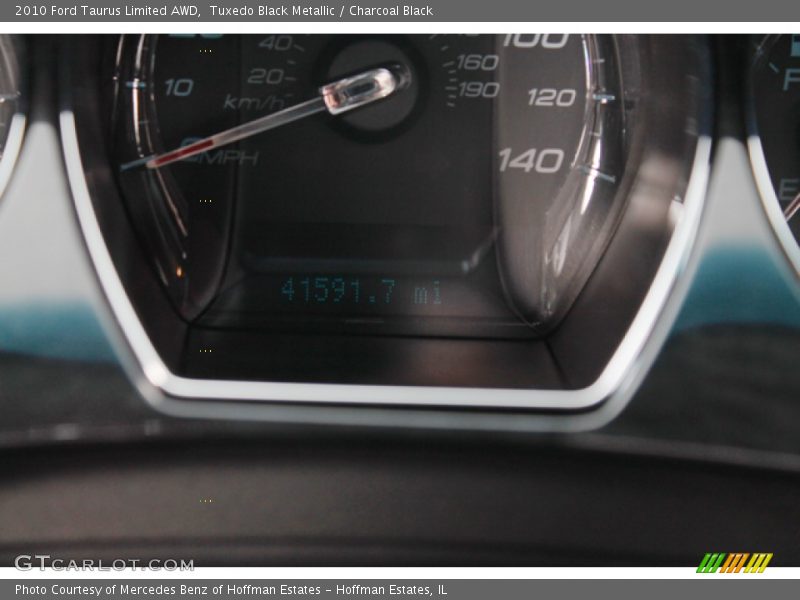 Tuxedo Black Metallic / Charcoal Black 2010 Ford Taurus Limited AWD