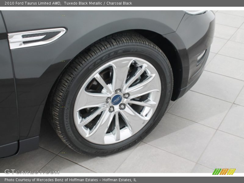 Tuxedo Black Metallic / Charcoal Black 2010 Ford Taurus Limited AWD