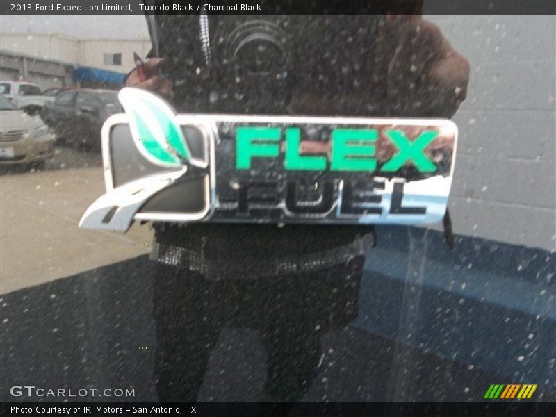 Tuxedo Black / Charcoal Black 2013 Ford Expedition Limited