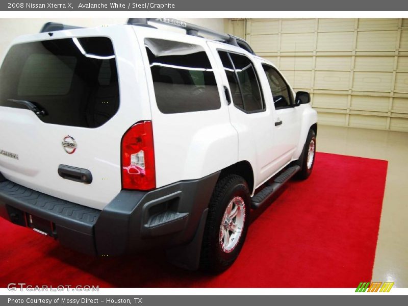 Avalanche White / Steel/Graphite 2008 Nissan Xterra X