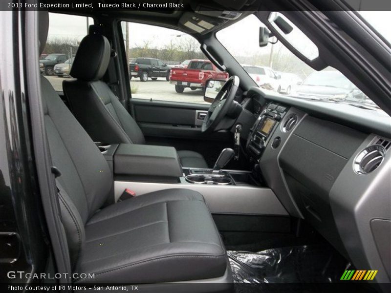 Tuxedo Black / Charcoal Black 2013 Ford Expedition Limited