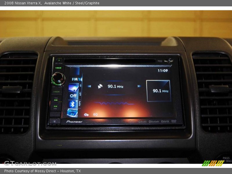 Avalanche White / Steel/Graphite 2008 Nissan Xterra X