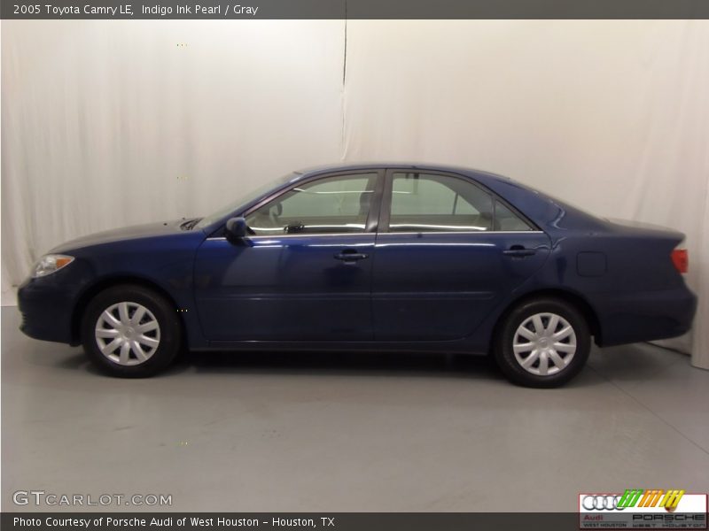 Indigo Ink Pearl / Gray 2005 Toyota Camry LE