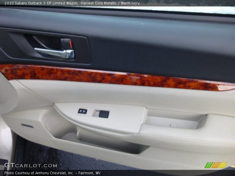 Harvest Gold Metallic / Warm Ivory 2010 Subaru Outback 3.6R Limited Wagon