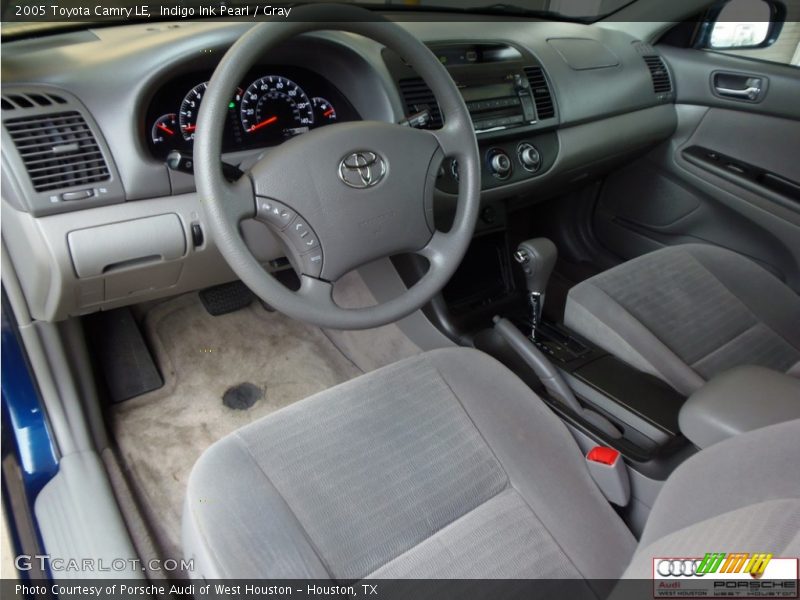 Indigo Ink Pearl / Gray 2005 Toyota Camry LE