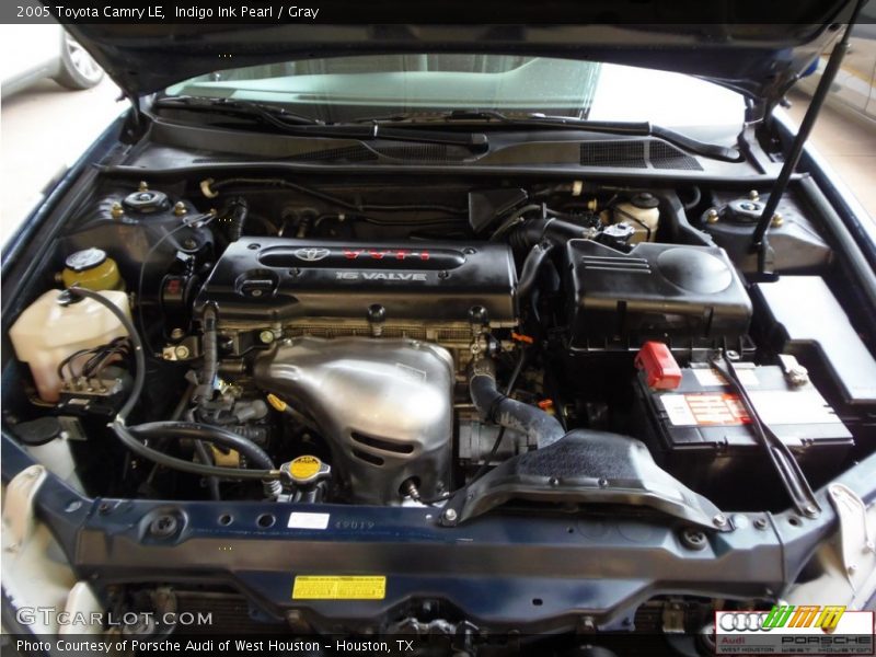 Indigo Ink Pearl / Gray 2005 Toyota Camry LE
