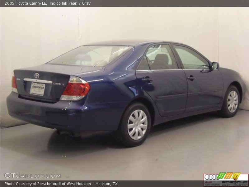 Indigo Ink Pearl / Gray 2005 Toyota Camry LE