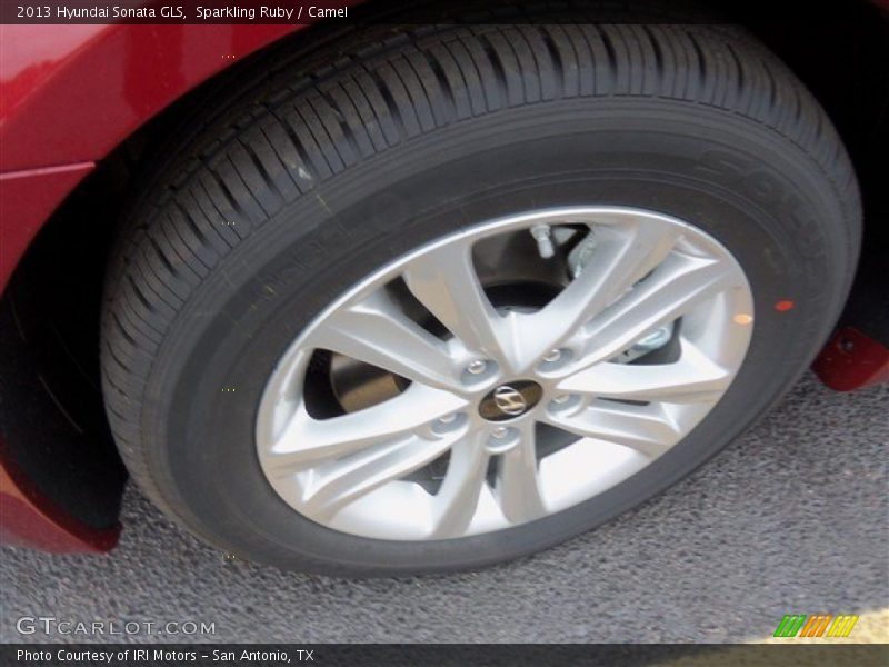 Sparkling Ruby / Camel 2013 Hyundai Sonata GLS