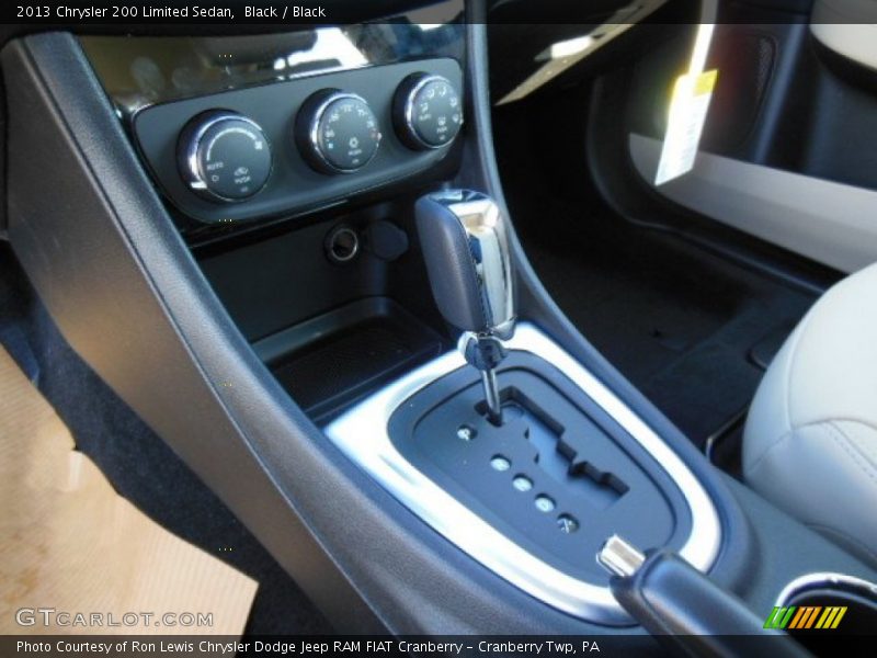 Black / Black 2013 Chrysler 200 Limited Sedan