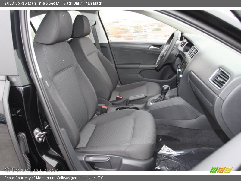 Black Uni / Titan Black 2013 Volkswagen Jetta S Sedan