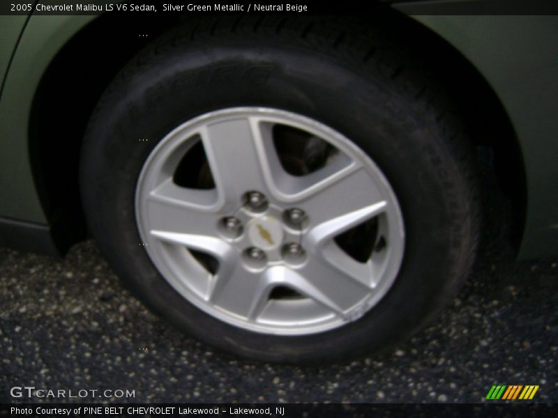 Silver Green Metallic / Neutral Beige 2005 Chevrolet Malibu LS V6 Sedan