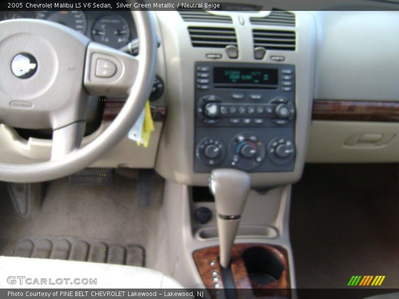 Silver Green Metallic / Neutral Beige 2005 Chevrolet Malibu LS V6 Sedan