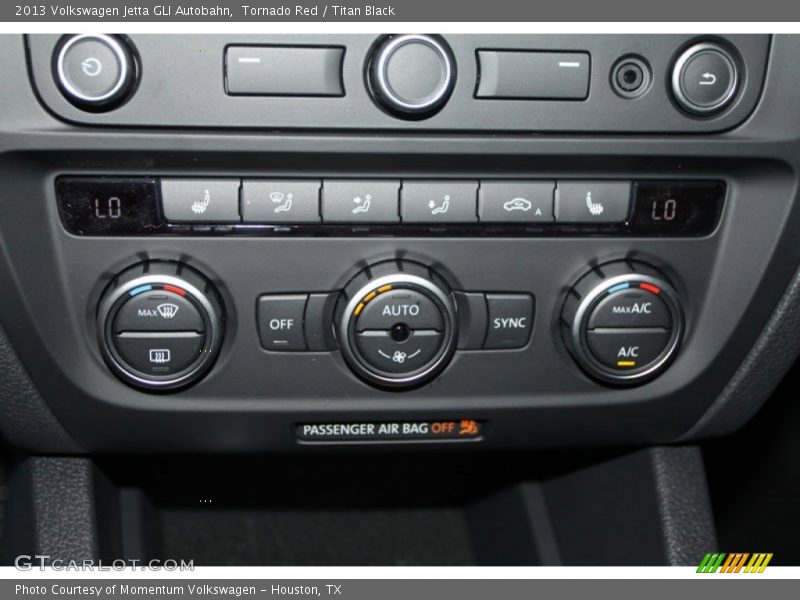 Controls of 2013 Jetta GLI Autobahn