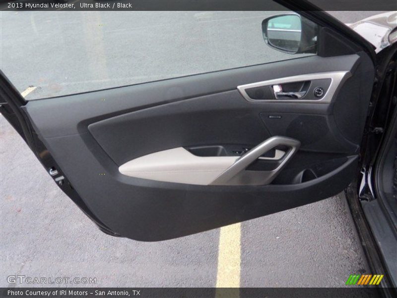 Ultra Black / Black 2013 Hyundai Veloster