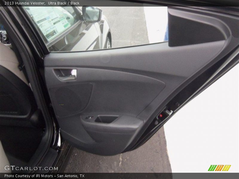 Ultra Black / Black 2013 Hyundai Veloster