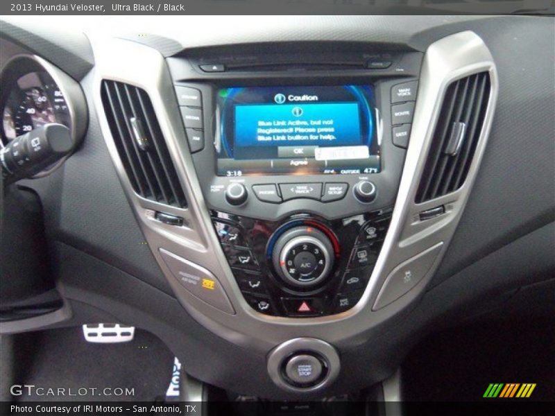 Ultra Black / Black 2013 Hyundai Veloster