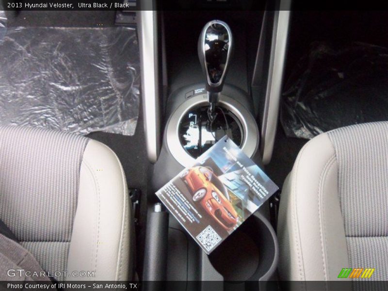 Ultra Black / Black 2013 Hyundai Veloster