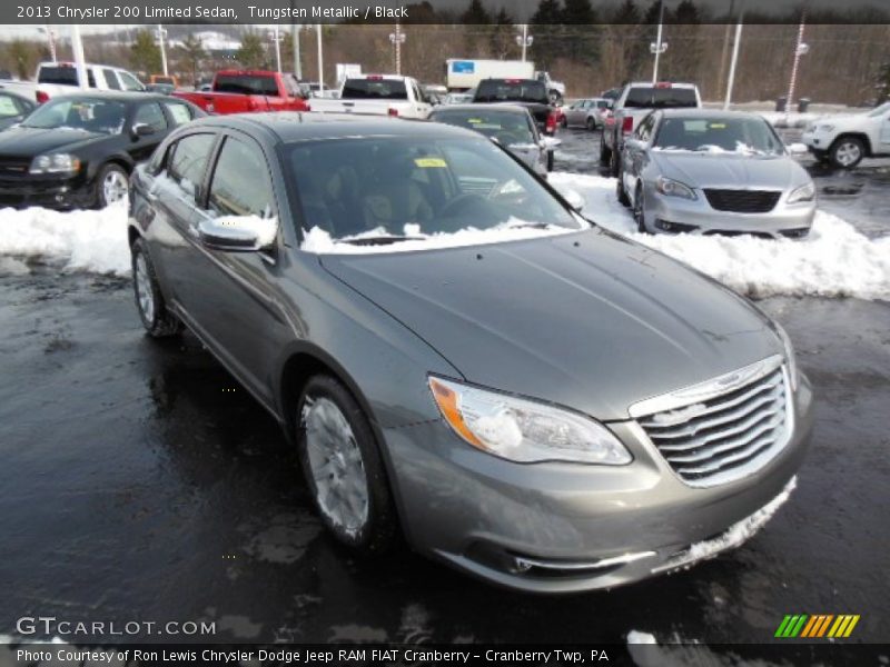 Tungsten Metallic / Black 2013 Chrysler 200 Limited Sedan