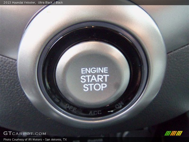 Ultra Black / Black 2013 Hyundai Veloster