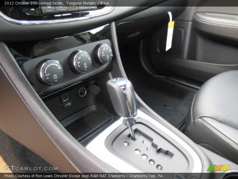 Tungsten Metallic / Black 2013 Chrysler 200 Limited Sedan