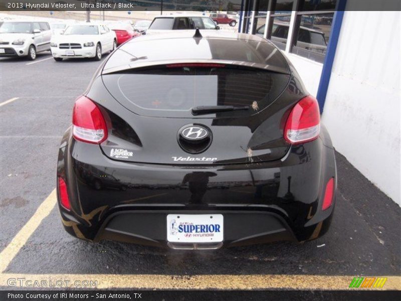 Ultra Black / Black 2013 Hyundai Veloster