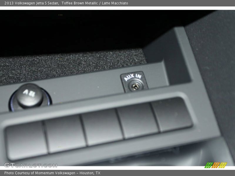 Toffee Brown Metallic / Latte Macchiato 2013 Volkswagen Jetta S Sedan