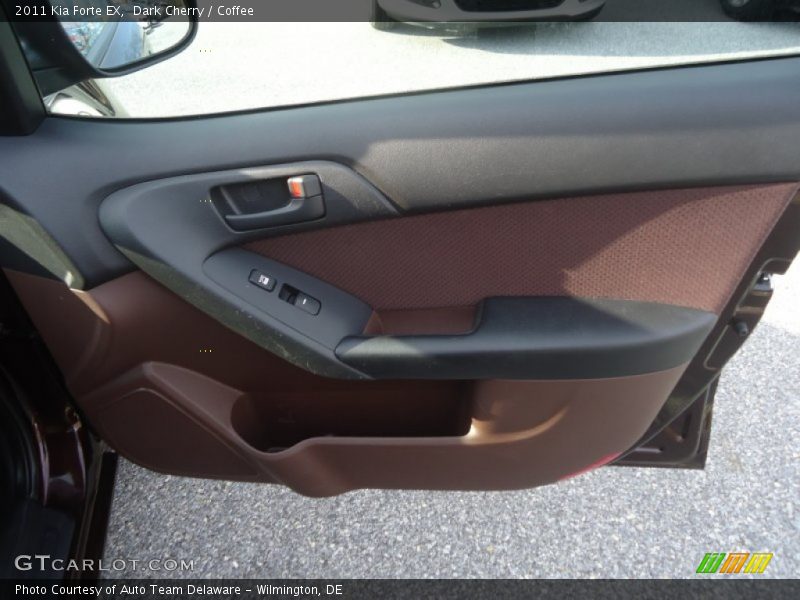 Dark Cherry / Coffee 2011 Kia Forte EX