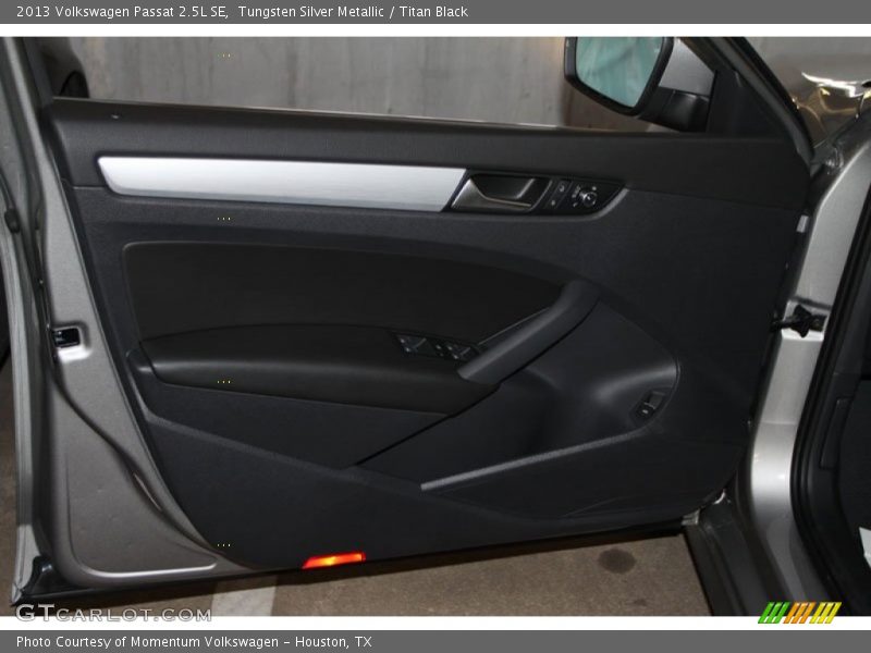 Tungsten Silver Metallic / Titan Black 2013 Volkswagen Passat 2.5L SE
