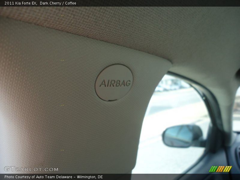 Dark Cherry / Coffee 2011 Kia Forte EX