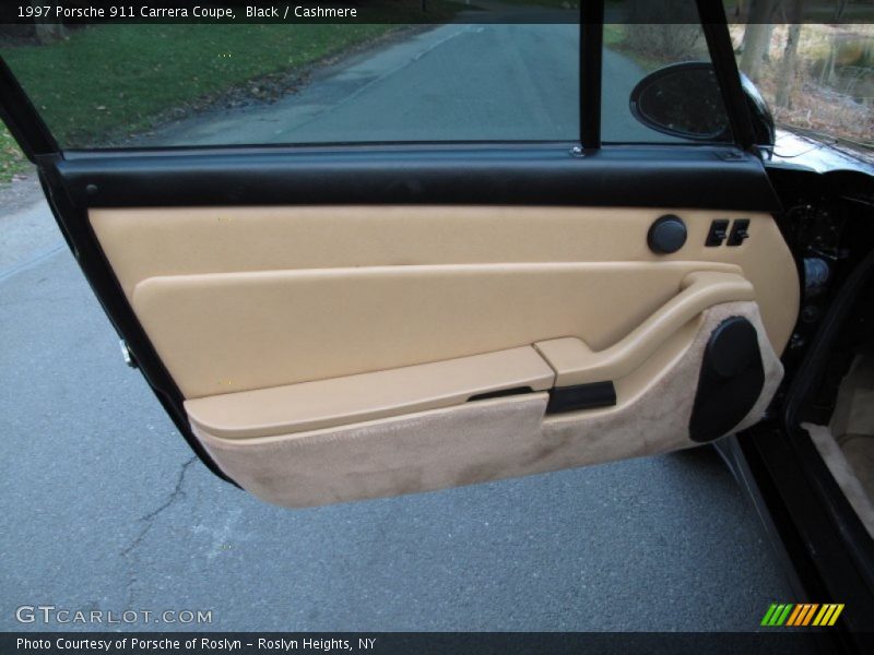Door Panel of 1997 911 Carrera Coupe
