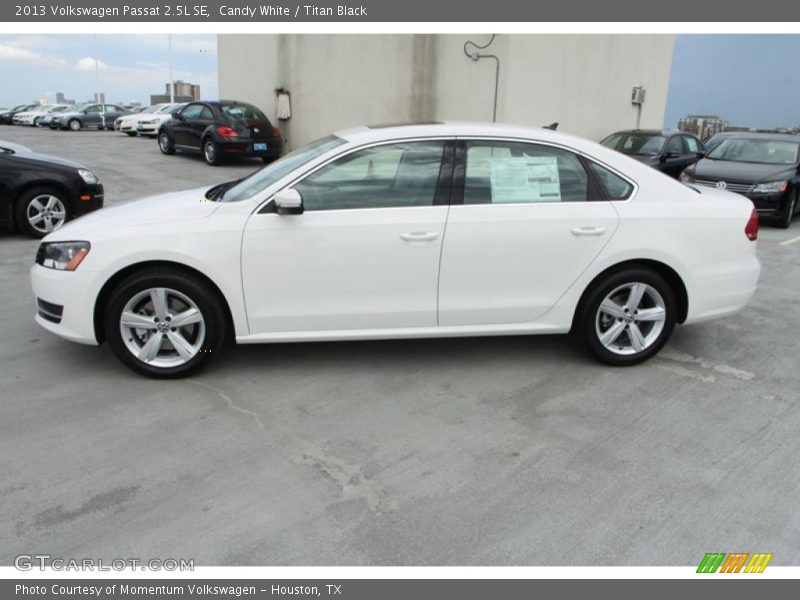 Candy White / Titan Black 2013 Volkswagen Passat 2.5L SE