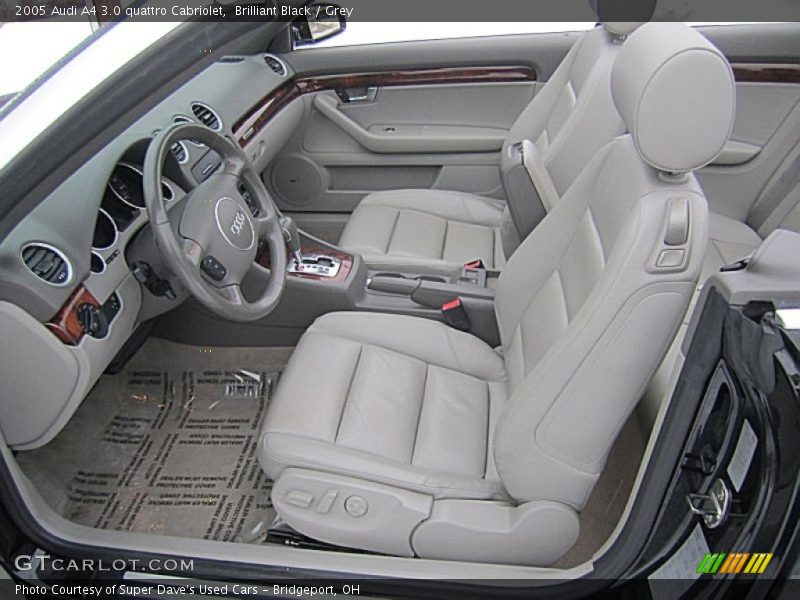 Front Seat of 2005 A4 3.0 quattro Cabriolet