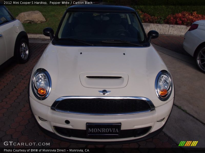 Pepper White / Carbon Black 2012 Mini Cooper S Hardtop