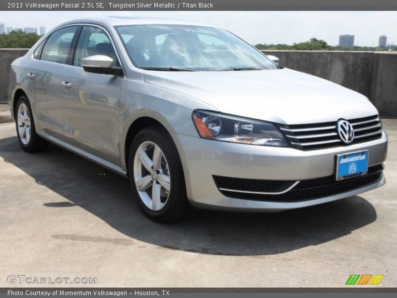 Tungsten Silver Metallic / Titan Black 2013 Volkswagen Passat 2.5L SE