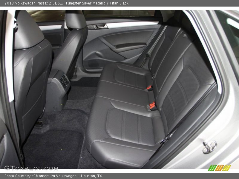 Tungsten Silver Metallic / Titan Black 2013 Volkswagen Passat 2.5L SE