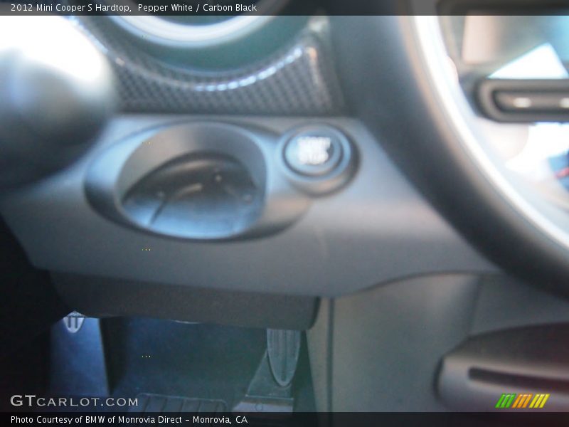 Pepper White / Carbon Black 2012 Mini Cooper S Hardtop