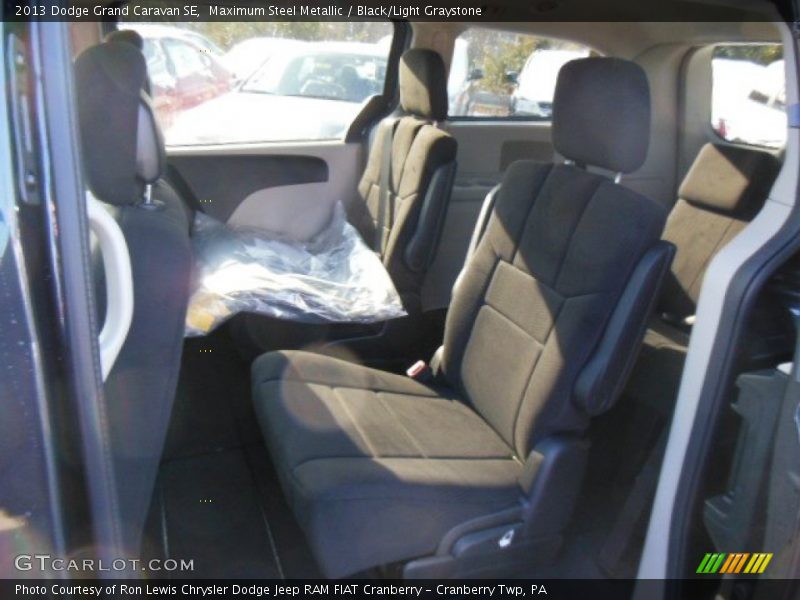 Maximum Steel Metallic / Black/Light Graystone 2013 Dodge Grand Caravan SE