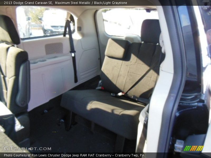 Maximum Steel Metallic / Black/Light Graystone 2013 Dodge Grand Caravan SE