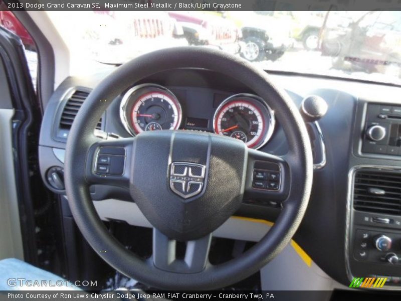 Maximum Steel Metallic / Black/Light Graystone 2013 Dodge Grand Caravan SE