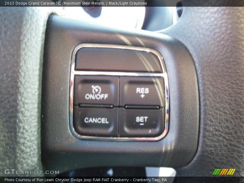 Maximum Steel Metallic / Black/Light Graystone 2013 Dodge Grand Caravan SE