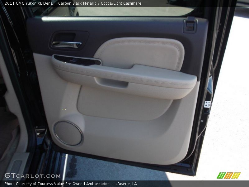 Carbon Black Metallic / Cocoa/Light Cashmere 2011 GMC Yukon XL Denali