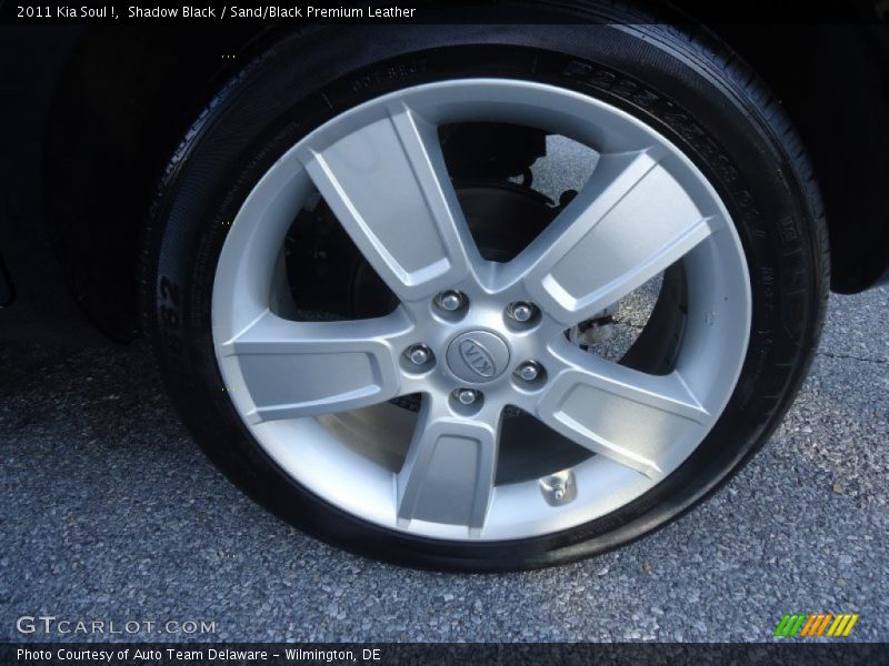 Shadow Black / Sand/Black Premium Leather 2011 Kia Soul !