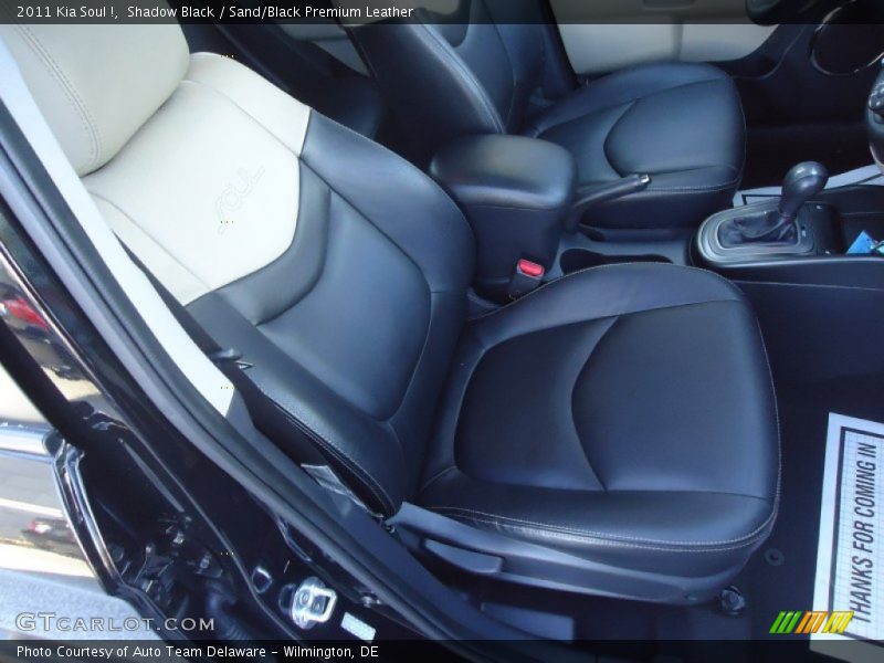 Shadow Black / Sand/Black Premium Leather 2011 Kia Soul !