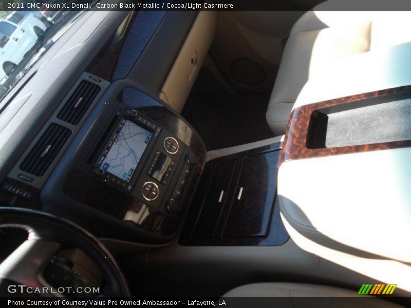 Carbon Black Metallic / Cocoa/Light Cashmere 2011 GMC Yukon XL Denali