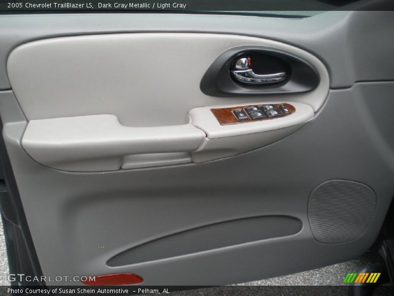 Dark Gray Metallic / Light Gray 2005 Chevrolet TrailBlazer LS