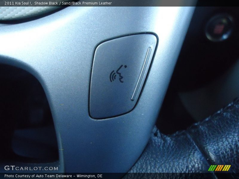 Shadow Black / Sand/Black Premium Leather 2011 Kia Soul !