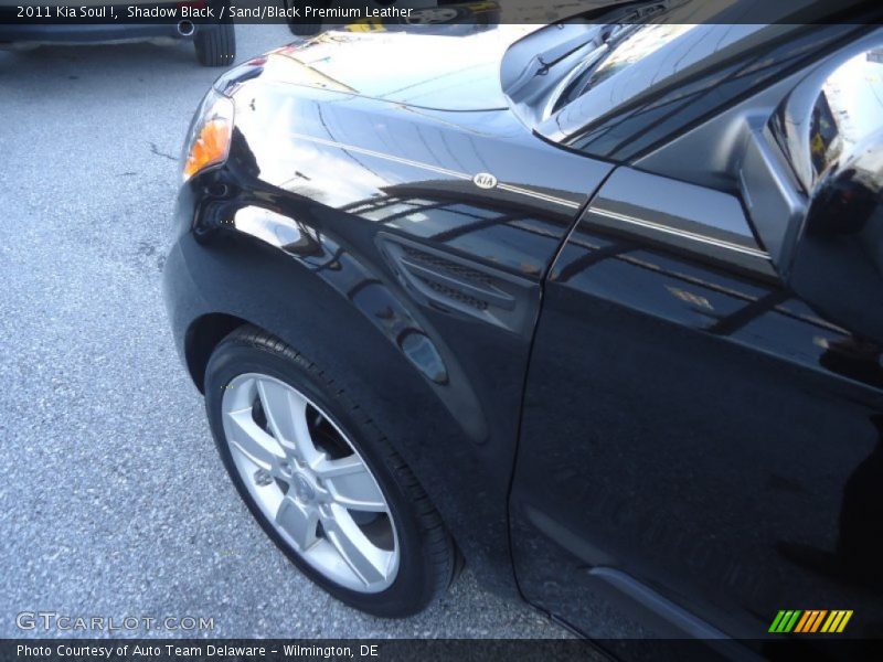 Shadow Black / Sand/Black Premium Leather 2011 Kia Soul !