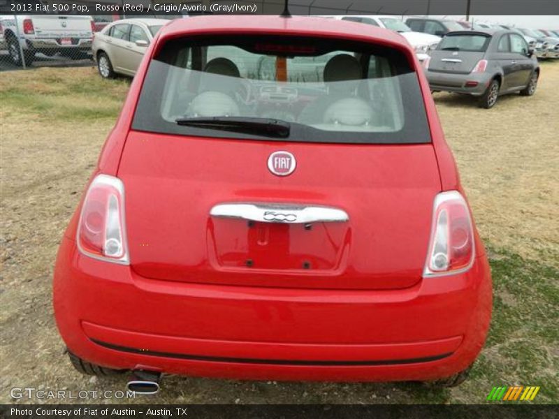 Rosso (Red) / Grigio/Avorio (Gray/Ivory) 2013 Fiat 500 Pop